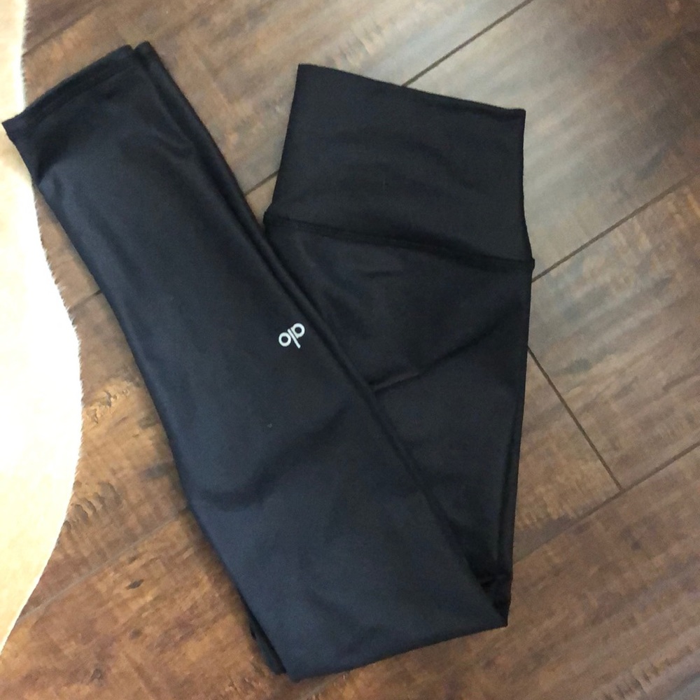 Alo yoga black shiny legging size small